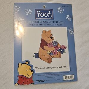NOS Leisure Arts Winnie the Pooh Cross Stitch Kit Pansies Posies & Pooh #34032